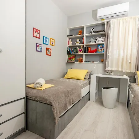Calypso - Newly Equiped, With Separate Entrance And Parking Supetar