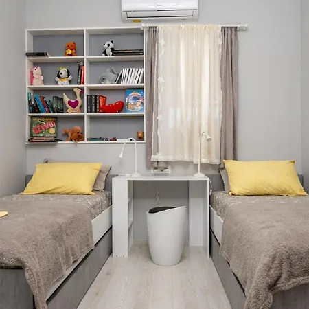 Апартаменты Calypso - Newly Equiped, With Separate Entrance And Parking Супетар